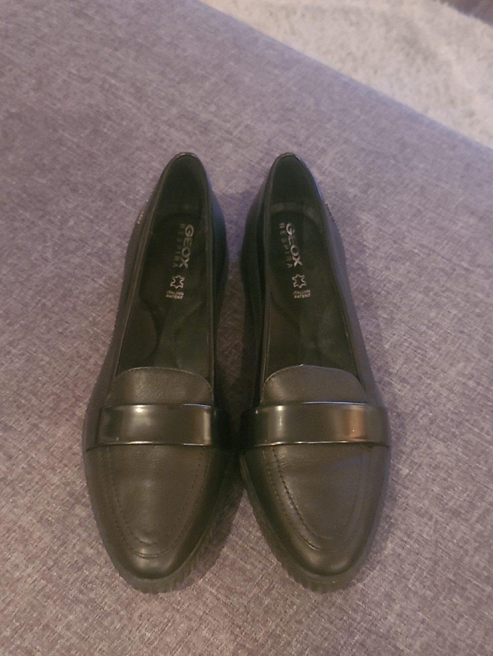 Geox Respira Women's Black Leather Loafers with Polished Strap